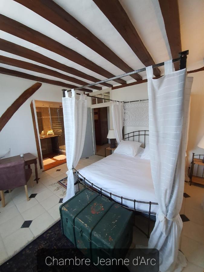 Le Presbytère De La Cite Royale De Loches Extérieur photo